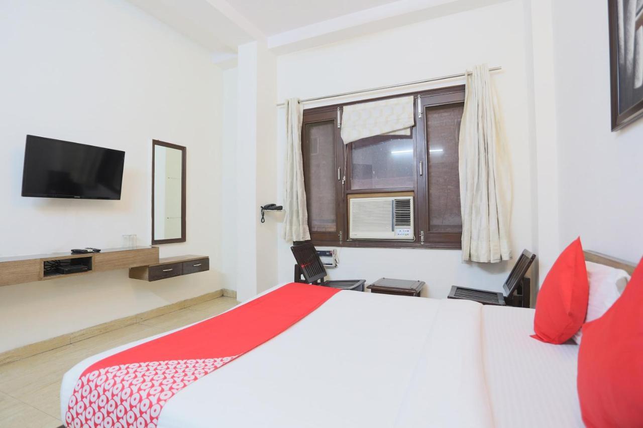 Hotel Oyo 72519 Meera Bhawan Vrindāvan Exterior foto